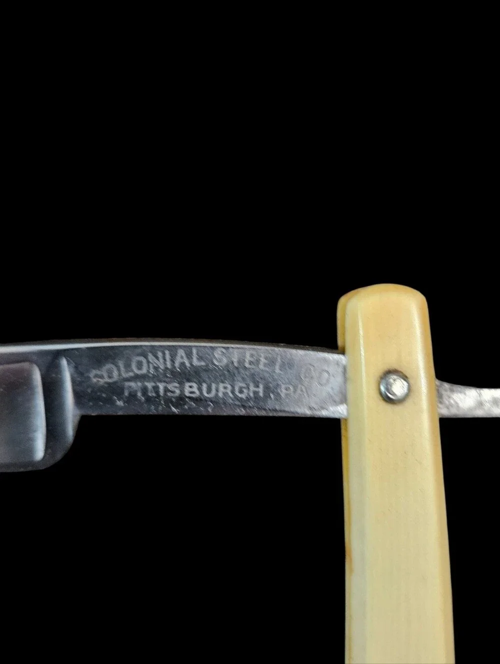 Straight Razor By Colonial Steel Co. Pittsburg PA Vintage Yellow Handle
